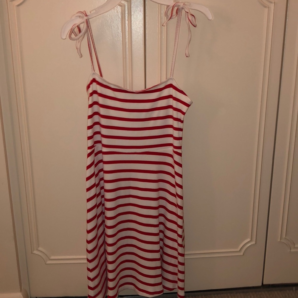 Striped tie shoulder casual dress
